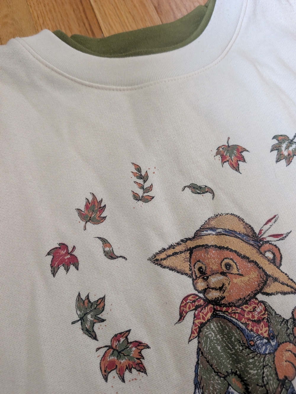 Vintage 90s Fall Autumn Leaves Bear Grandmacore Double Collar Sweatshirt Size L - Picture 3 of 6